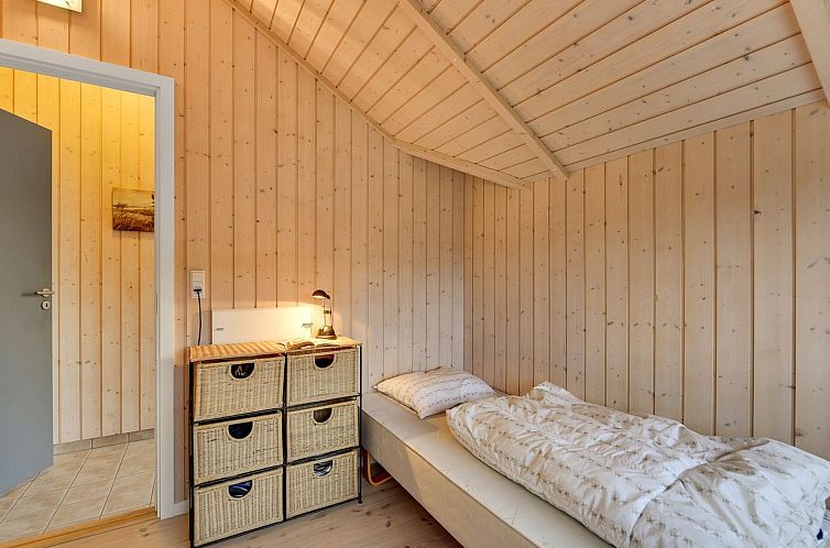 Vakantiehuis "Christan" - 1.2km from the sea