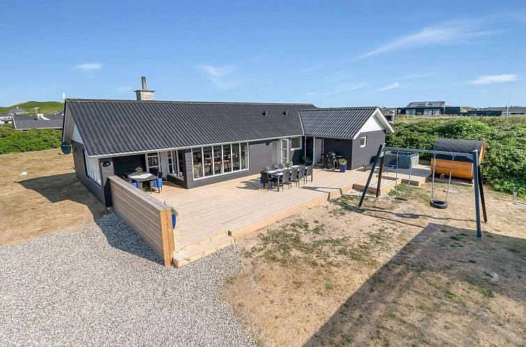 Vakantiehuis "Hillevi" - 200m from the sea