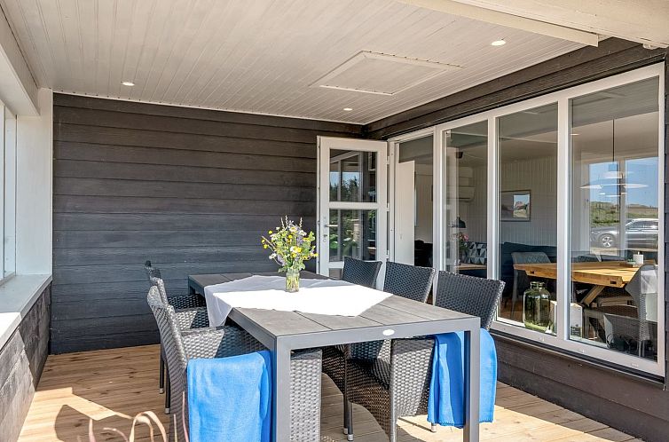 Vakantiehuis "Hillevi" - 200m from the sea