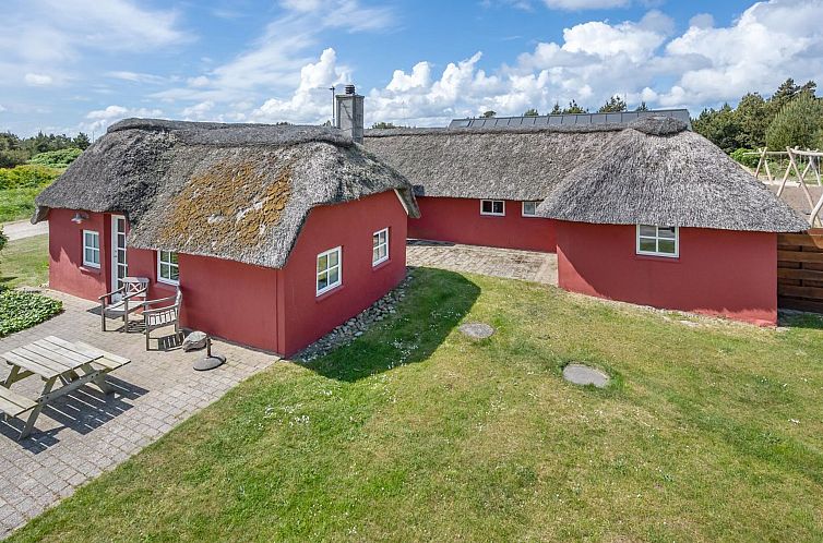 Vakantiehuis "Fredger" - 1.8km from the sea