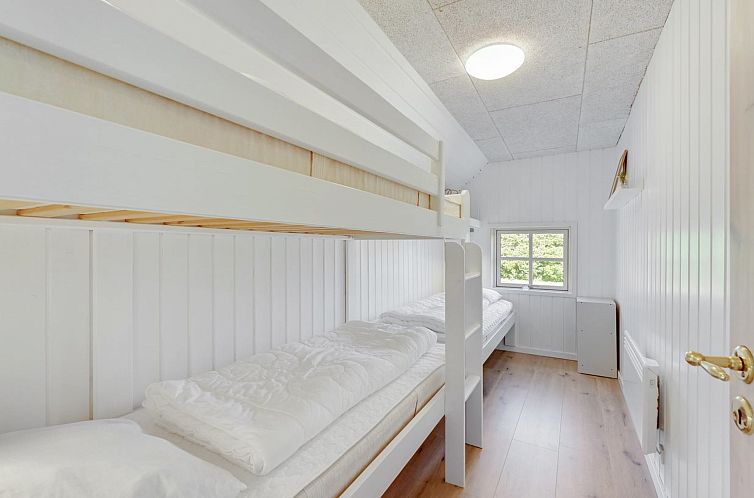 Vakantiehuis "Fredger" - 1.8km from the sea