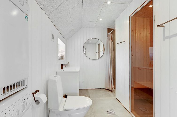 Vakantiehuis "Fredger" - 1.8km from the sea