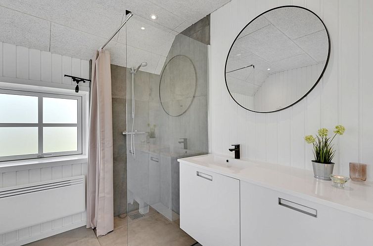 Vakantiehuis "Fredger" - 1.8km from the sea