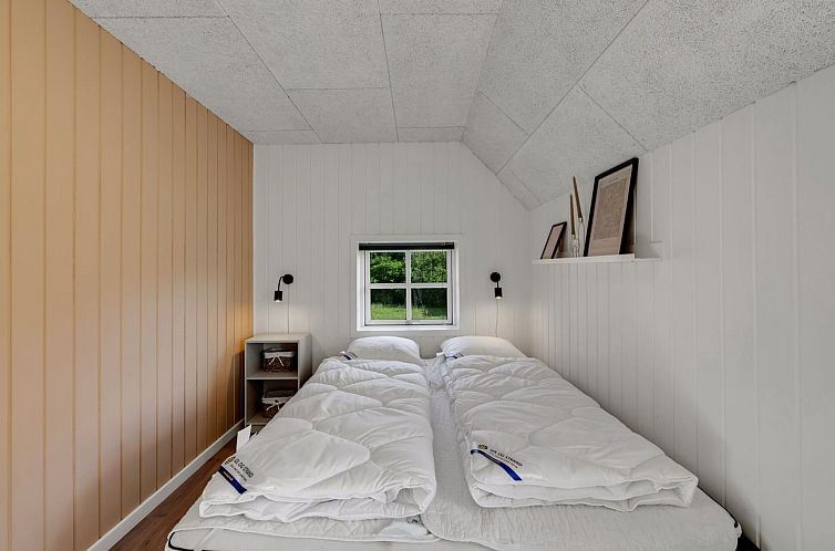 Vakantiehuis "Fredger" - 1.8km from the sea