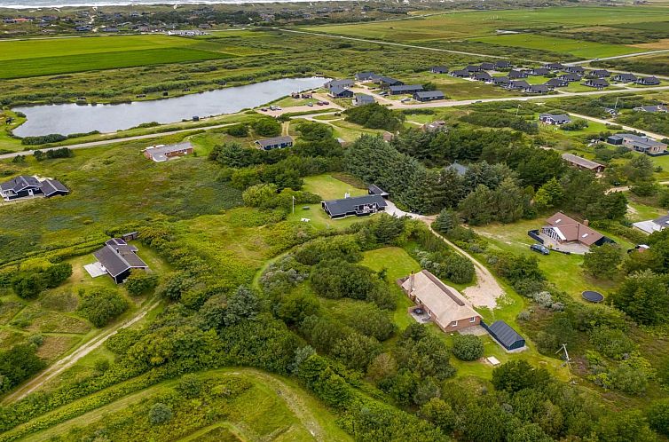 Vakantiehuis "Pasi" - 1.2km from the sea