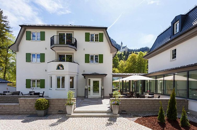 Villa Ludwig Suite Hotel / Chalet