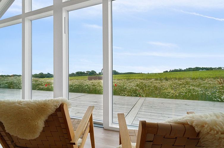 Vakantiehuis "Pontus" - 500m from the sea