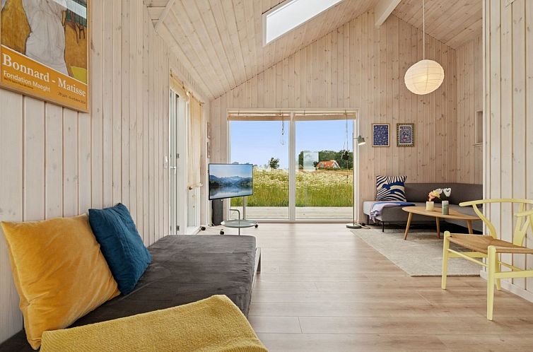 Vakantiehuis "Pontus" - 500m from the sea