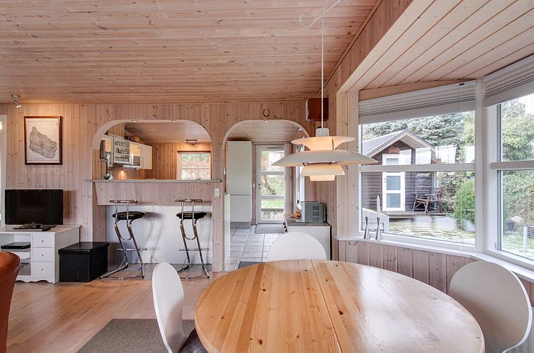 Vakantiehuis "Hagen" - 250m from the sea