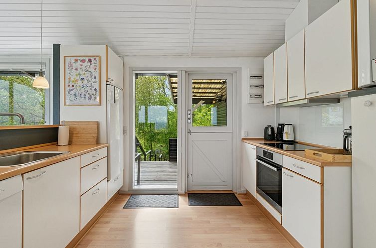 Vakantiehuis "Esben" - 350m from the sea