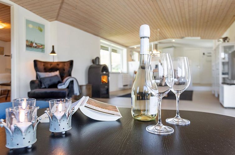 Vakantiehuis "Cristiana" - 950m from the sea