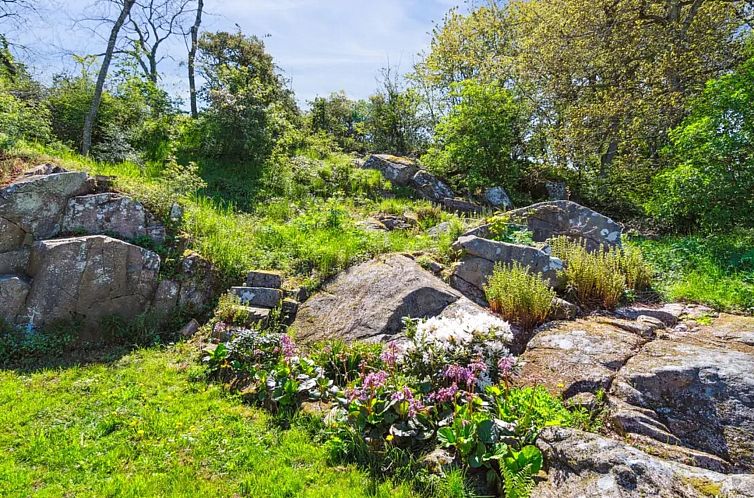 Vakantiehuis "Henric" - 75m from the sea