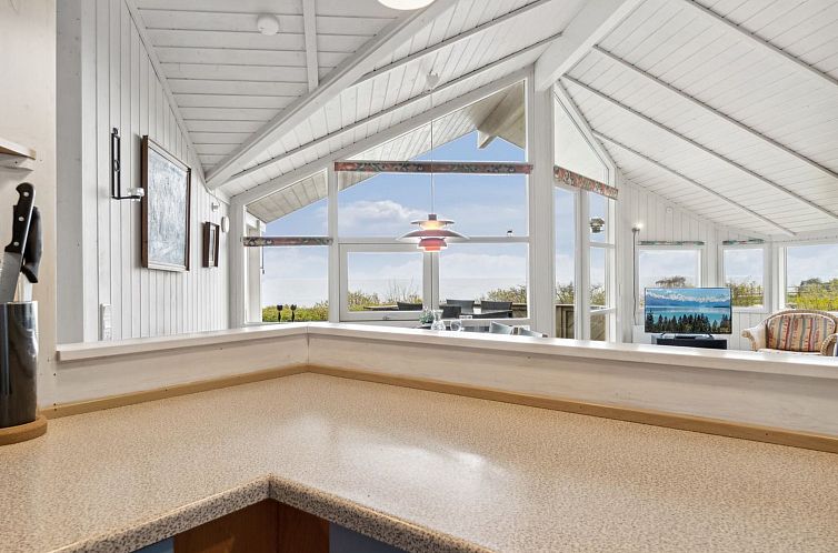 Vakantiehuis "Henric" - 75m from the sea