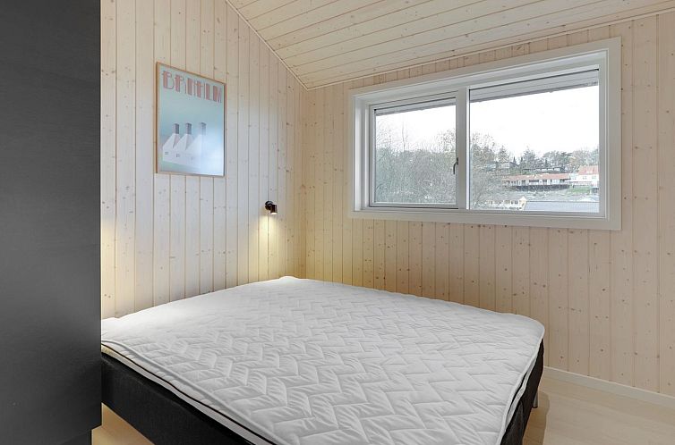 Vakantiehuis "Tjelle" - 300m from the sea