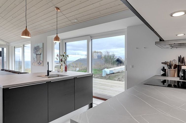 Vakantiehuis "Tjelle" - 300m from the sea