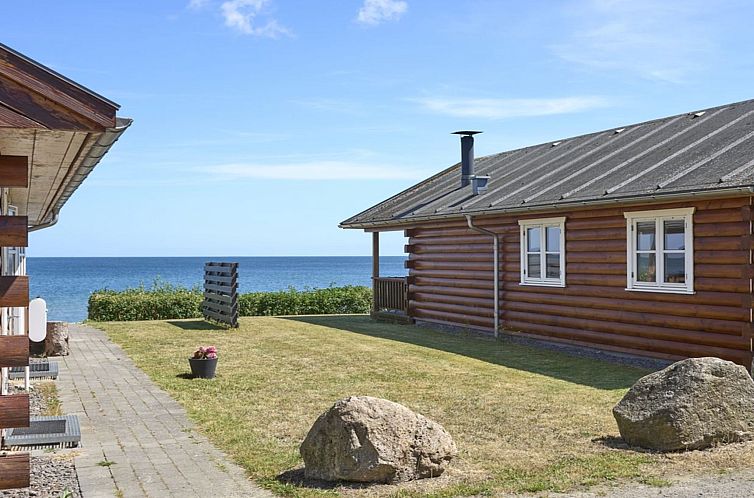 Vakantiehuis "Stille" - 10m from the sea