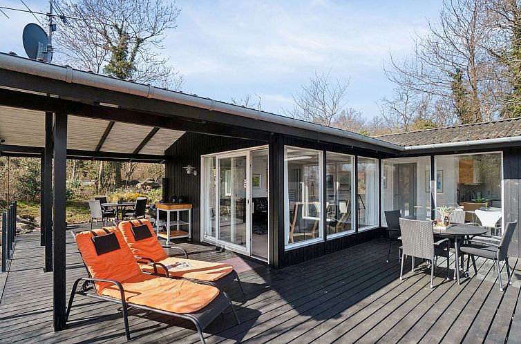 Guest house 29005227 - Holiday property Bornholm - Vakantiehuis "Caren" - 75m from the sea