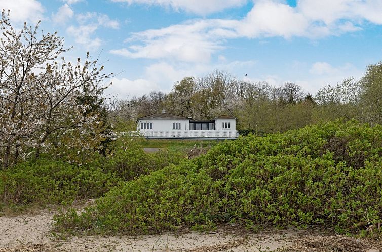 Vakantiehuis "Ensio" - 150m from the sea