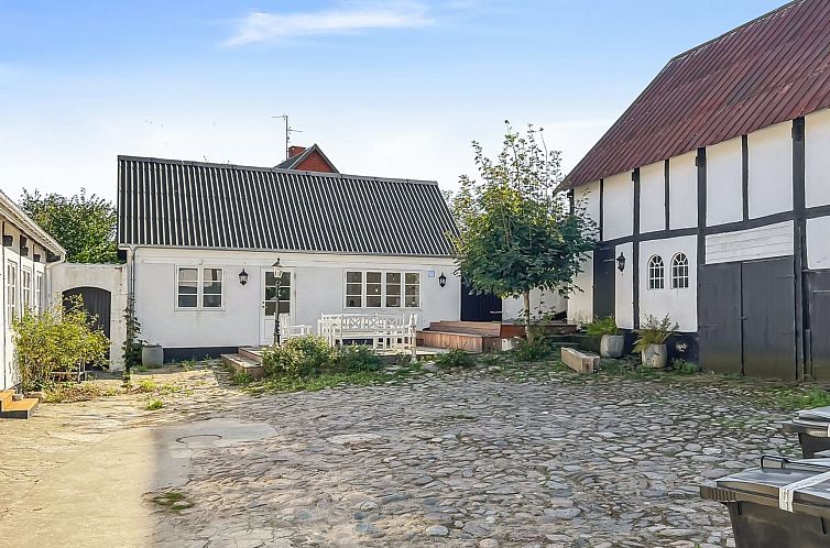 Vakantiehuis "Sjard" - 300m from the sea