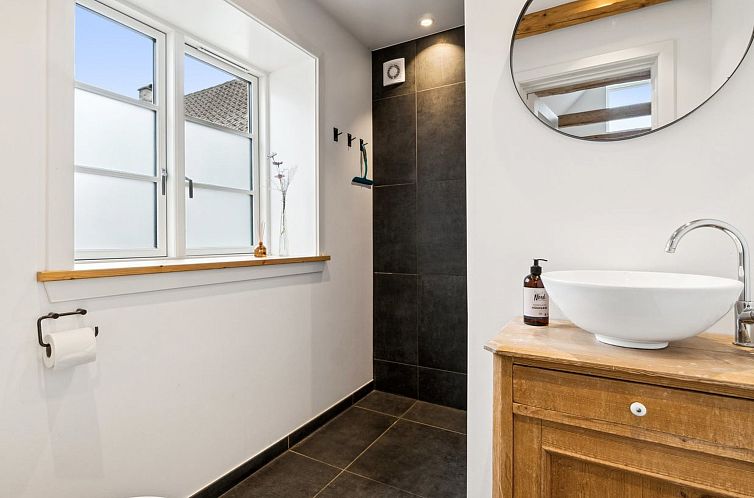 Vakantiehuis "Sjard" - 300m from the sea