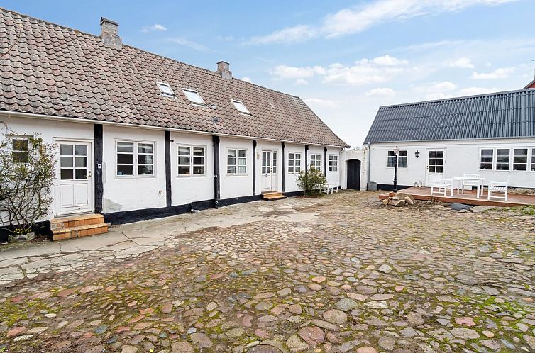 Vakantiehuis "Sjard" - 300m from the sea