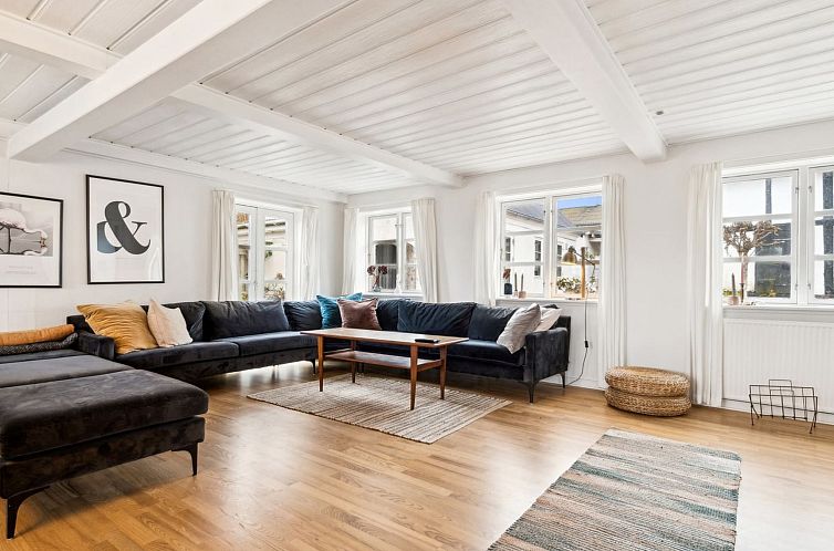 Vakantiehuis "Sjard" - 300m from the sea