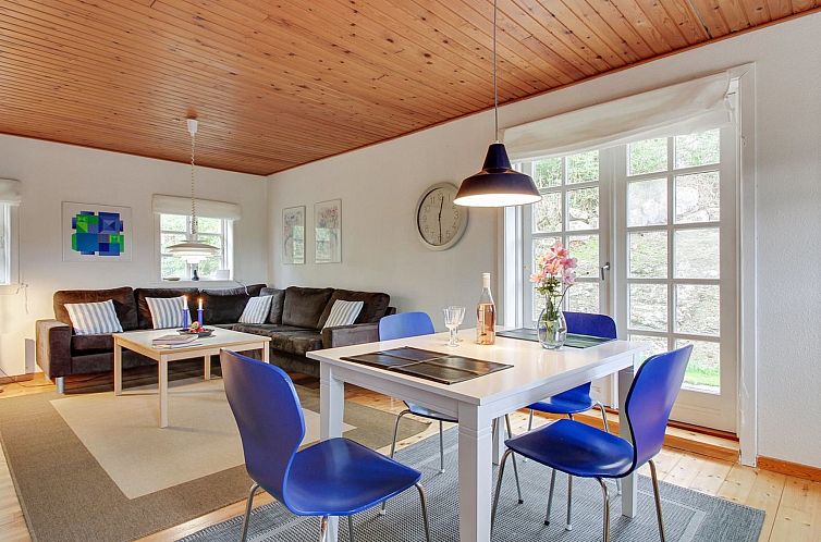 Vakantiehuis "Kristine" - 4km from the sea