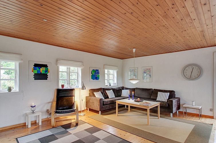 Vakantiehuis "Kristine" - 4km from the sea