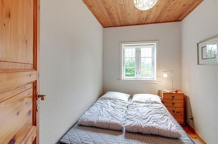 Vakantiehuis "Kristine" - 4km from the sea