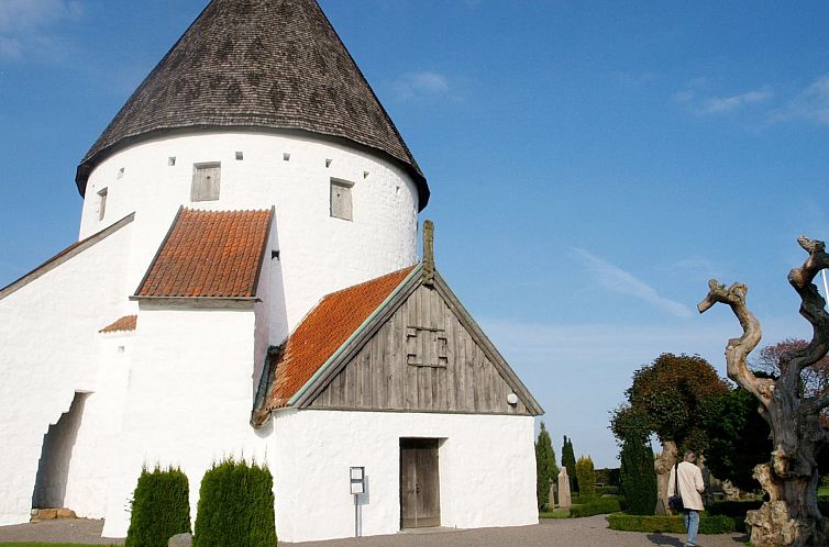 Vakantiehuis "Kristine" - 4km from the sea