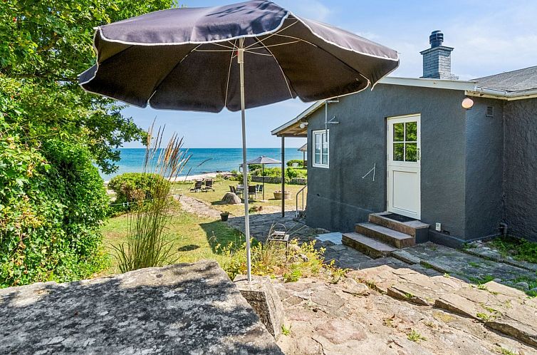 Vakantiehuis "Silke" - 10m from the sea