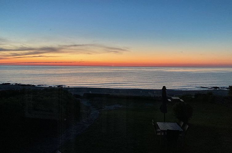 Vakantiehuis "Silke" - 10m from the sea