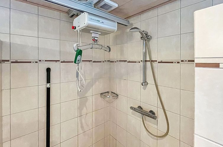 Vakantiehuis "Hjalmar" - 400m from the sea