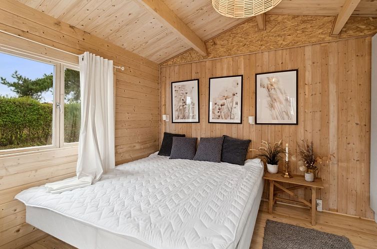 Vakantiehuis "Marlies" - 300m from the sea