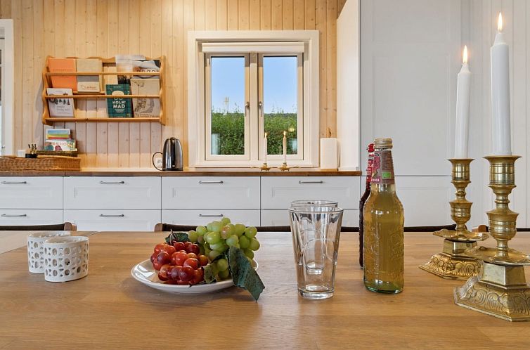 Vakantiehuis "Marlies" - 300m from the sea