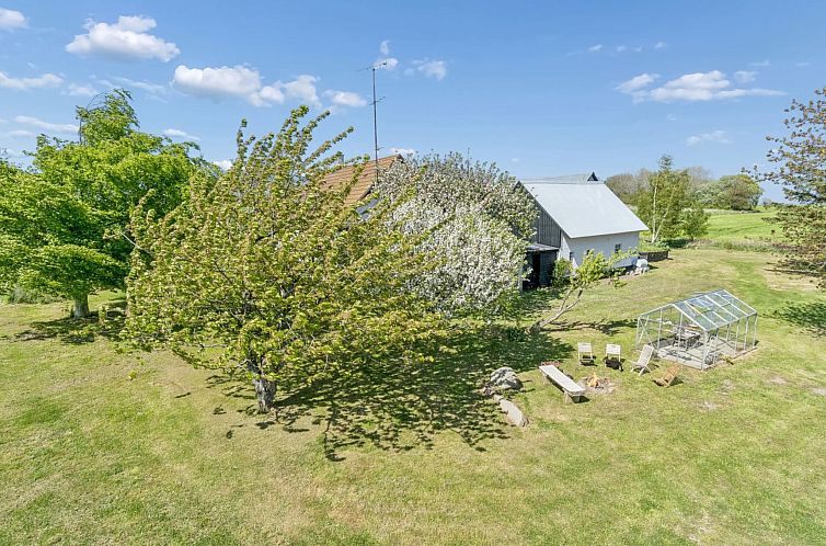 Vakantiehuis "Antonina" - 800m from the sea