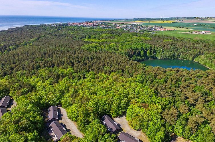 Vakantiehuis "Verner" - 500m from the sea