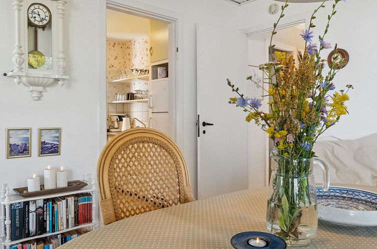 Vakantiehuis "Yasha" - 200m from the sea