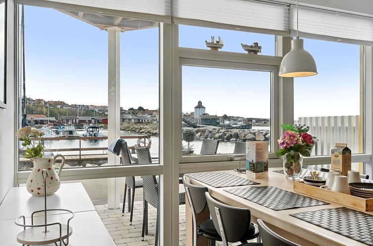 Vakantiehuis "Fridhild" - 10m from the sea