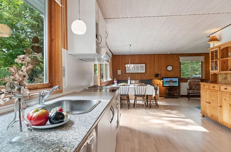 Vakantiehuis "Joske" - 250m from the sea