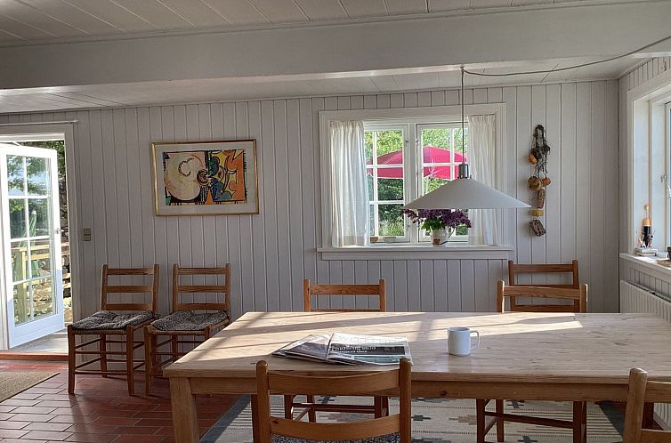 Vakantiehuis "Asgot" - 15m from the sea