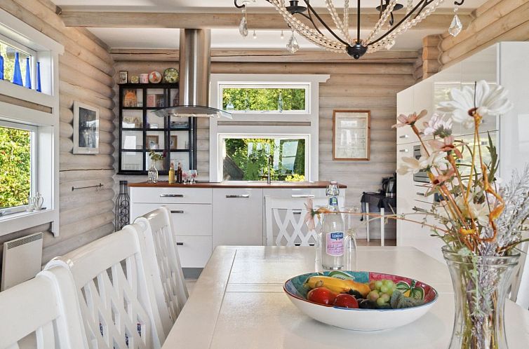 Vakantiehuis "Heli" - 200m from the sea