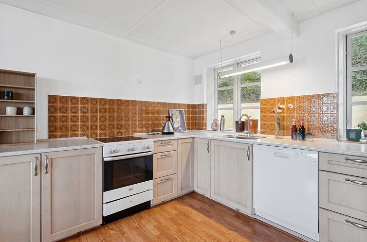 Vakantiehuis "Scarlet" - 5m from the sea