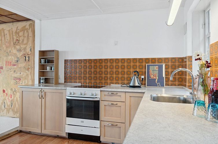 Vakantiehuis "Scarlet" - 5m from the sea