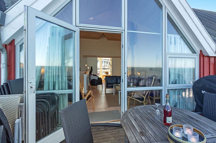 Vakantiehuis "Halldora" - 10m from the sea