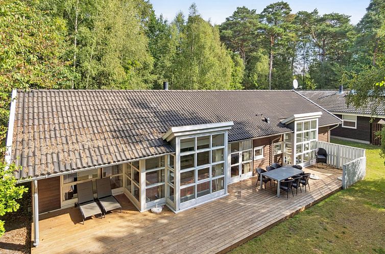 Vakantiehuis "Dorit" - 600m from the sea