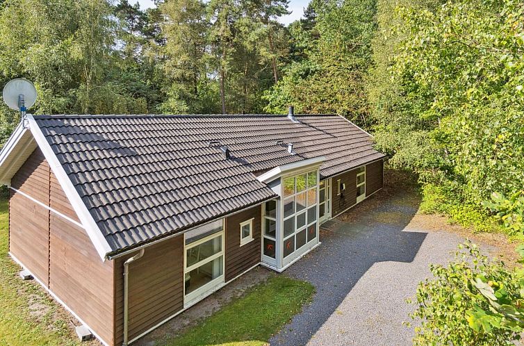 Vakantiehuis "Dorit" - 600m from the sea