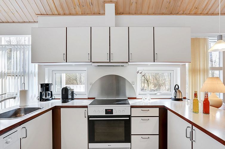 Vakantiehuis "Dorit" - 600m from the sea