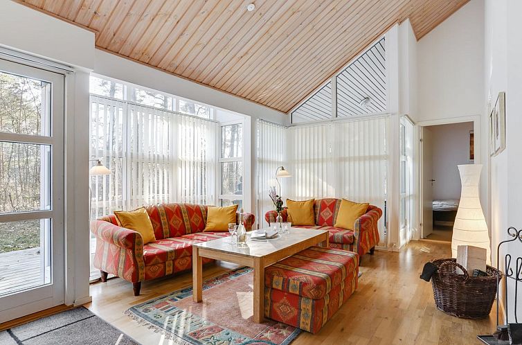 Vakantiehuis "Dorit" - 600m from the sea