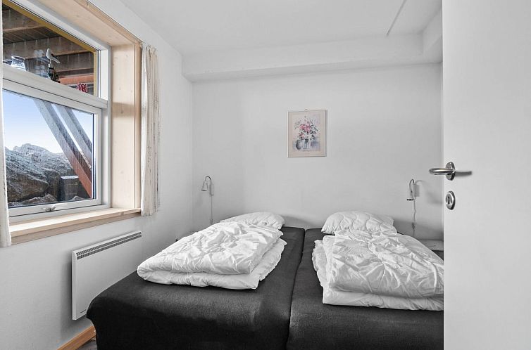 Vakantiehuis "Frigg" - 10m from the sea